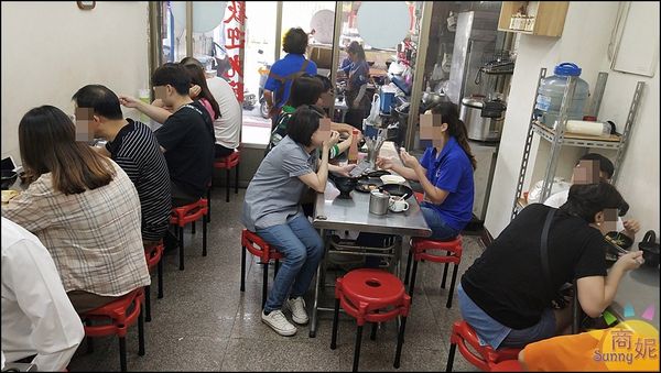 ▲▼立偉麻醬館麵食。（圖／商妮吃喝遊樂提供）