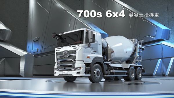 ▲和泰發表「HINO六期全車系新車」！總經理霸氣宣示：挑戰商用車No.1。（圖／翻攝自和泰）