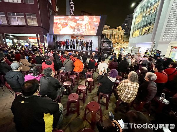 ▲▼罷免林昶佐公民團體「清林散昶」選前之夜。（圖／記者李毓康攝）