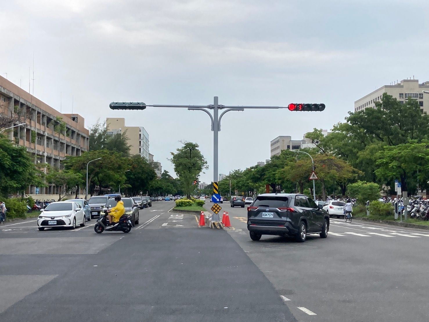 ▲▼             。（圖／翻攝自路上觀察學院）