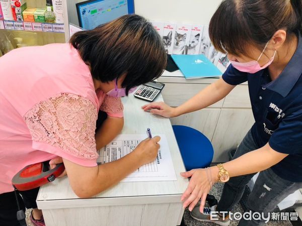 ▲▼東森寵物開幕慶多項商品「買一送一」再加碼「銅板價」超殺優惠。（圖／東森寵物商店提供，下同）