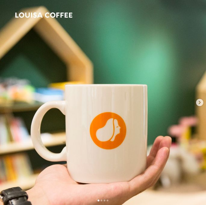 ▲星巴克,路易莎,咖啡,開工,買一送一。（圖／翻攝自starbuckstw IG、louisacoffeeofficial IG）