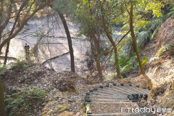 ▲陽明山新秘境「紫明溪步道」,野溪溫泉。（圖／記者彭懷玉攝）