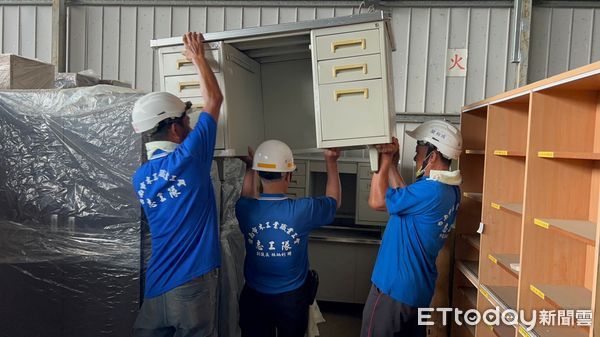 ▲台南市勞工局「做工行善團」繼續行「繕」，假日再度啟航為勞工弱勢族群修屋。（圖／記者林悅翻攝，下同）