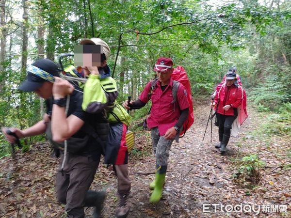 ▲有民眾攀登西巒大山時，不幸高山症發作。（圖／記者高堂堯翻攝）