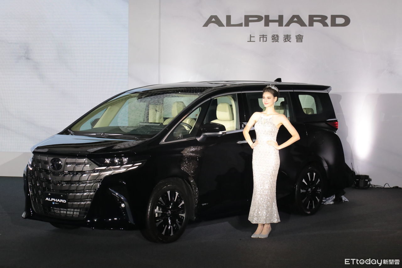 ▲315萬起！TOYOTA「全新阿法Alphard」台灣開賣　主打單一油電動力。（圖／記者張慶輝攝）