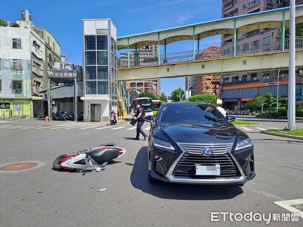 ▲▼ 母騎車背嬰遭撞「女嬰昏迷」！丈夫痛訴警消延誤就醫　警消回應了            。（圖／記者戴上容翻攝）