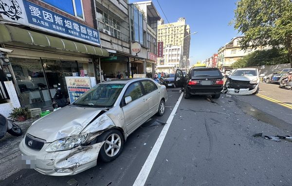 ▲▼新竹市議員與拳擊國手胞弟對撞車禍　18歲騎士傷重不治。（圖／讀者提供）