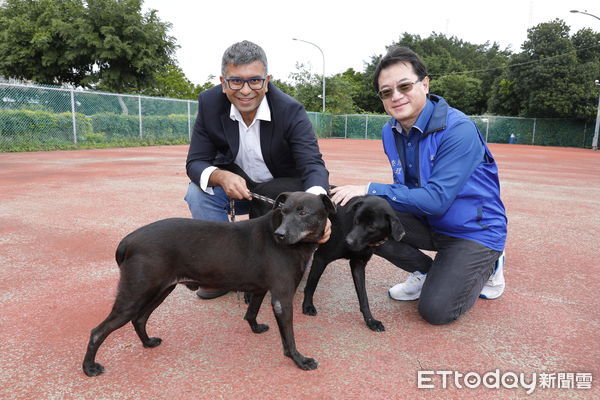 ▲▼東森寵物與希爾斯捐贈飼料給板橋動物之家。（圖／記者湯興漢攝）