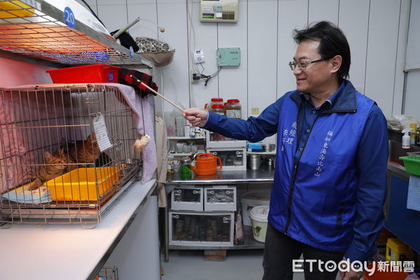 ▲▼東森寵物與希爾斯捐贈飼料給板橋動物之家。（圖／記者湯興漢攝）