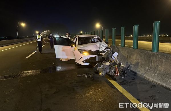 ▲▼台61線離奇死亡車禍！騎士逆向撞轎車「軀體破碎」臟器外露慘死。（圖／記者蔡佩旻翻攝）