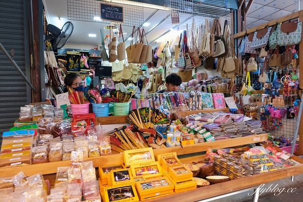 ▲▼泰國曼谷｜美功鐵道市場 Maeklong．曼谷近郊一日遊必訪景點，火車經過攤販特殊求生之道。（圖／飛天璇提供）