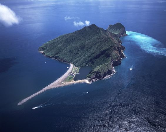 ▲凱米颱風影響，宜蘭龜山島23日起封島4天。（圖／東北角風管處提供）