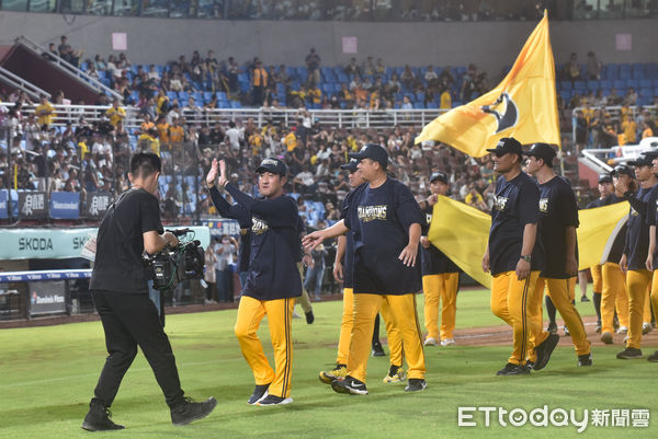 ▲▼中信兄弟總教練平野惠一帶領球隊奪得下半季冠軍。（圖／記者李毓康攝）