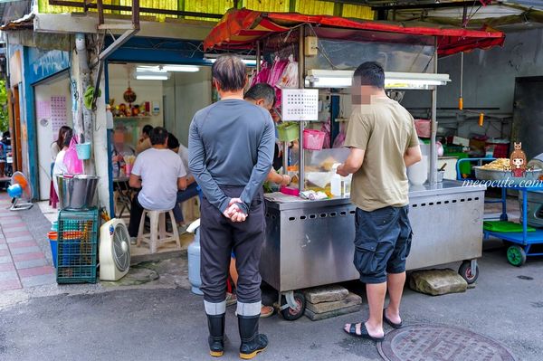 ▲▼台北大同區早餐推薦，大龍峒熊會長油飯。（圖／部落客陳小可提供）