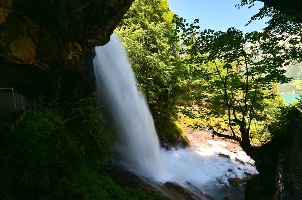 ▲▼吉斯河絕美絲滑瀑布健行，拍照與交通規劃全解析。（圖／Travel with Leo授權提供）