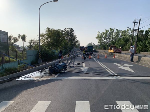 ▲屏東市堤防路曳引車事故             。（圖／記者陳崑福翻攝）