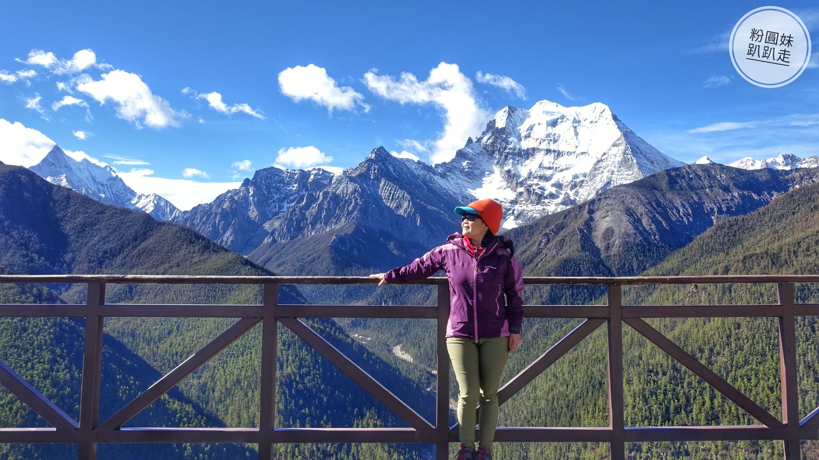 50歲後想每年出國，該怎麼存旅遊基金？她靠這樣投資理財，站在人生高峰享受美好第二人生