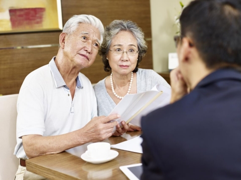 老父親申請70萬理賠，才發現兒子保險受益人被改為兒媳婦…買完保險，民眾常犯的一種壞習慣