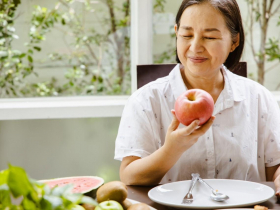 63歲媽「血管年齡」超過80歲！她靠「4個改變」半年瘦7公斤，血壓、膽固醇降回標準值