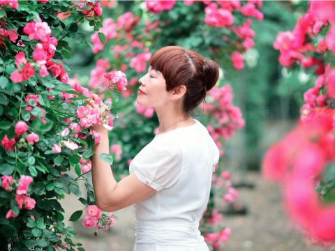 林靜芸／年紀愈大愈要打扮！「這樣」妝扮讓你氣色更好，第二人生的自己開心最重要