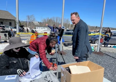 Citizen scientists in Maine collect eclipse data and make astronomy more equitable