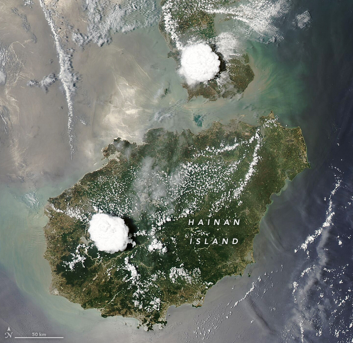 Cloud Building Over Hainan - related image preview