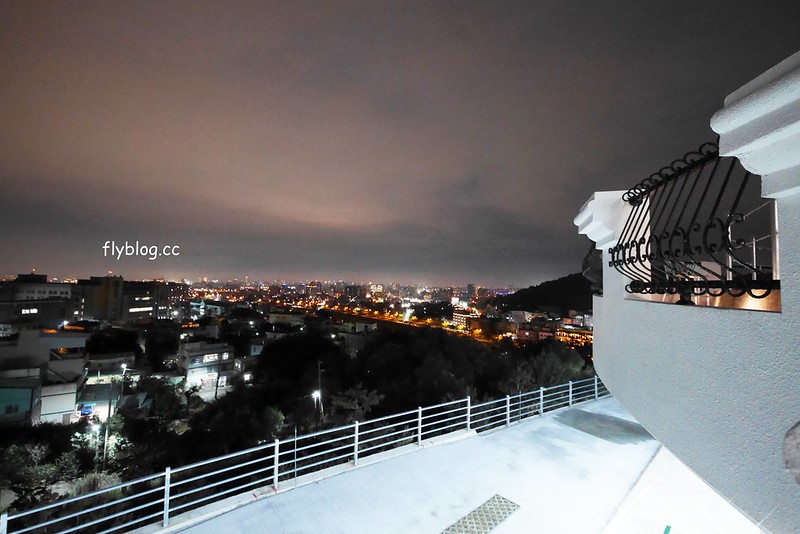 台中北屯｜眺高STAY WITH MOUNTAIN，北屯大坑景觀餐廳，眺望270°的台中屯區夜景 @飛天璇的口袋