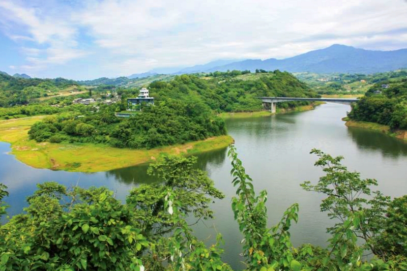 苗栗旅遊｜2023苗栗旅遊景點｜苗栗一日遊行程推薦，景觀餐廳、自然美景、四季花卉、親子旅遊 @飛天璇的口袋