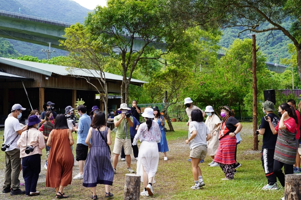 宜蘭南澳一日遊｜碧候溫泉 、莎韻廚房、東岳部落、粉鳥林，上山下海深度玩南澳 @飛天璇的口袋