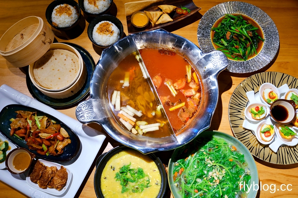 台中西區｜斐得蔬食熱浪來襲．蔬食界首創，八椒酸菜鍋與麻辣鍋一次滿足，烤鴨大菜也吃得到 @飛天璇的口袋