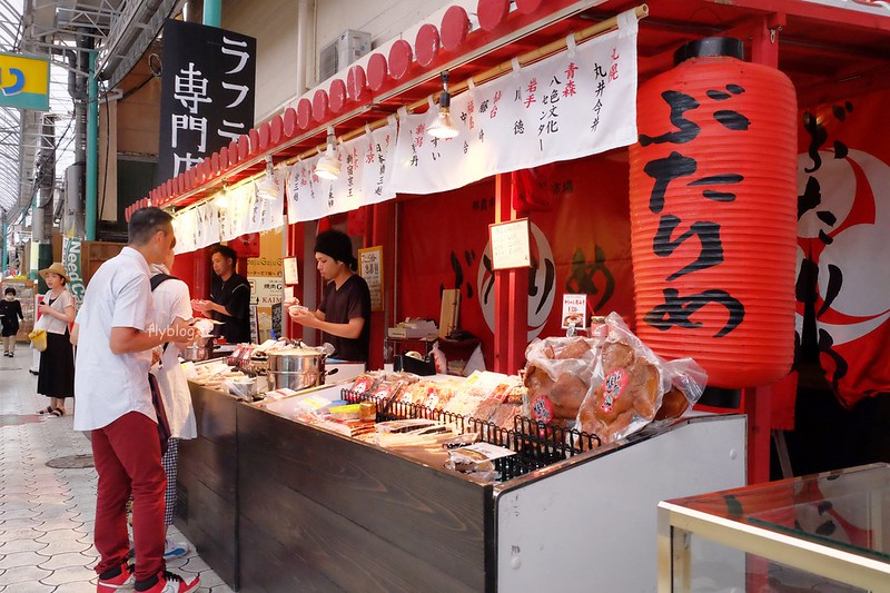 日本沖繩｜第一牧志公設市場．沖繩必逛傳統市場，吃美食買伴手禮 @飛天璇的口袋