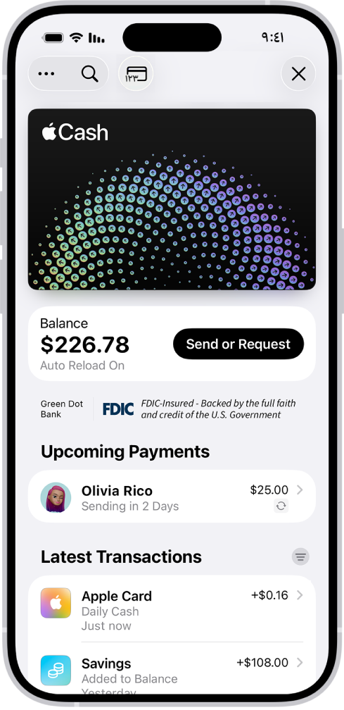 بطاقة Apple Cash في المحفظة، يظهر بها زر المزيد في الجزء العلوي الأيسر، والرصيد الحالي وزرا إرسال أو طلب في المنتصف، والمعاملات الحديثة في الجزء السفلي.