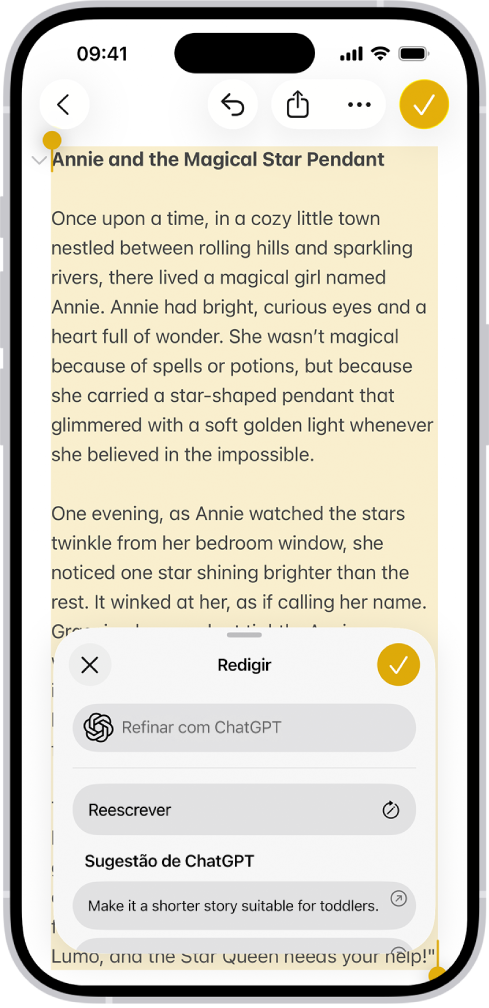 Um iPhone mostrando um texto no app Notas. Na parte inferior da tela, o diálogo Redigir com as Ferramentas de Escrita, que incluem opções para descrever uma alteração, reescrever, escolher sugestões do ChatGPT e muito mais.