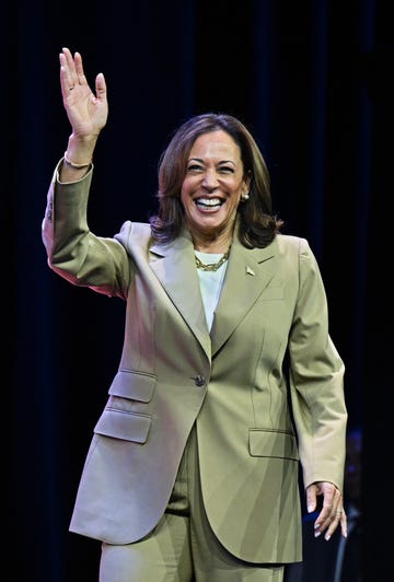 philadelphia, pennsylvania july 13 vice president kamala harris waves while walking on stage at a campaign event at the asian and pacific islander american vote presidential town hall at the pennsylvania convention center on july 13, 2024 in philadelphia, pennsylvania harris continues campaigning ahead of the presidential election as democrats face doubts about president bidenrsquos fitness in his run for re election against former president donald trump photo by drew hallowellgetty images