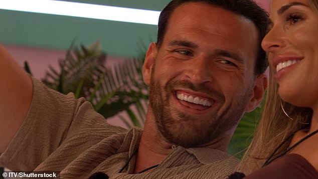 Love Island's Ronnie Vint has found himself at the centre of yet another love triangle after the shock departure of his partner Tiffany Leighton