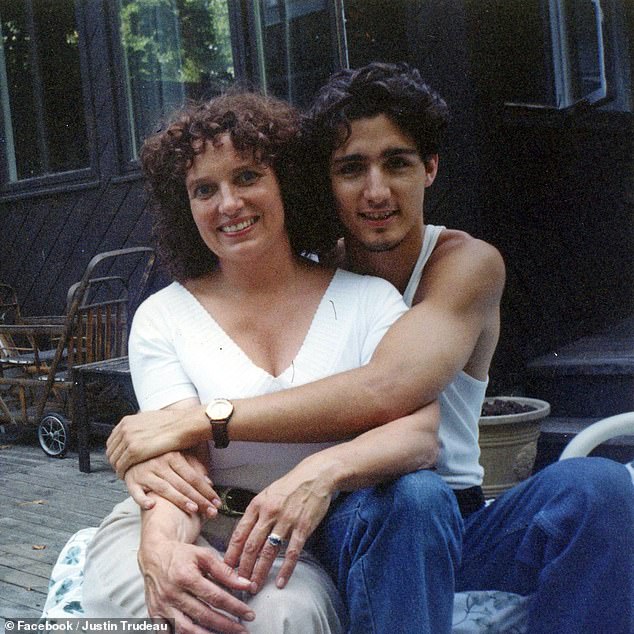 Donald Trump repeated the false rumor that Fidel Castro is the real father of Canadian prime minister Justin Trudeau. The Canadian leader is pictured as a young man with his mother Margaret