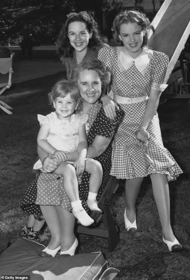 Pictured: Judy with her mother Ethel Marion Gumm , her sister Dorothy Virginia Gumm and Jimmie's daughter, in 1940