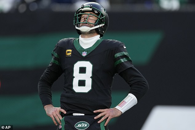 Jets quarterback Aaron Rodgers blew yet another lead as New York fell to 3-9 on the season