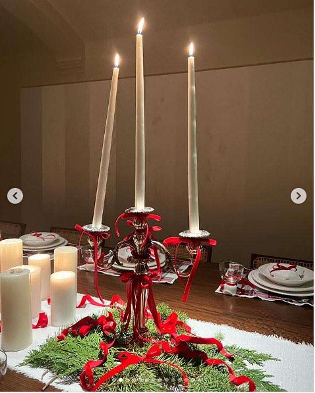 The star also showed her candelabra on her table