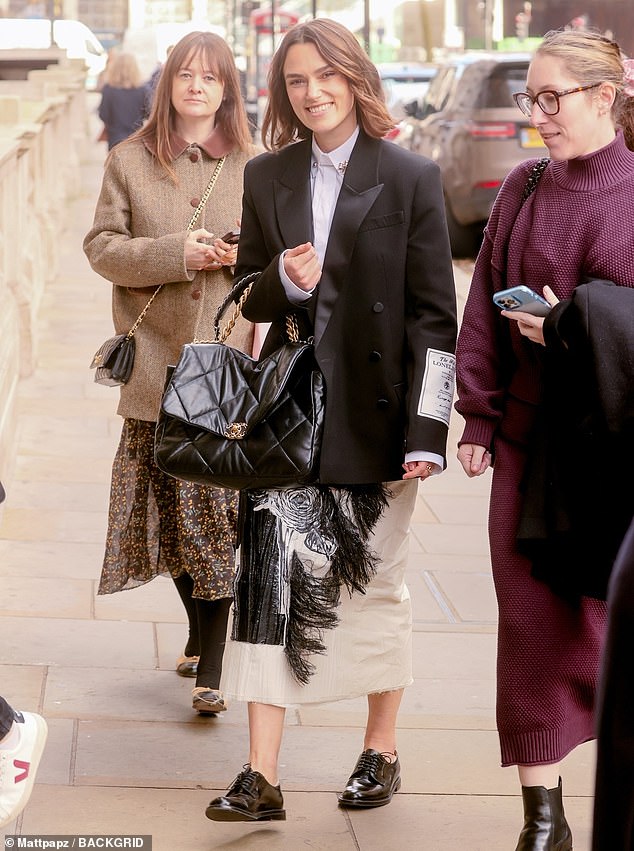 The actress wowed in an oversized blazer that perfectly complemented her crisp white button-up shirt