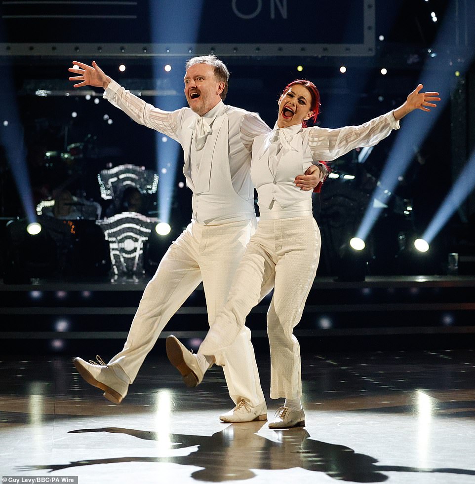 His second routine was a medley of dance styles to You Get What You Give by New Radicals and he recreated his viral “blackout” moment for the first dance