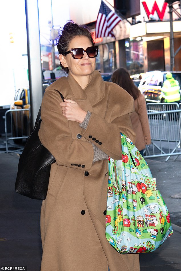 The Dawson's Creek alum, 46, made her way to the historic Barrymore Theatre in New York City bundled up in a brown trench coat