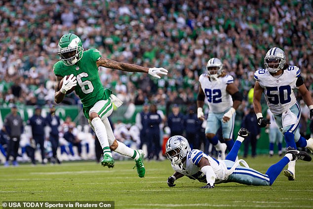 Eagles fans taunted Jones after all five of their touchdowns against the poor Cowboys defense