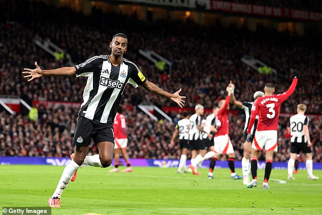 Alexander Isak set Newcastle on their way to a comfortable win at Old Trafford