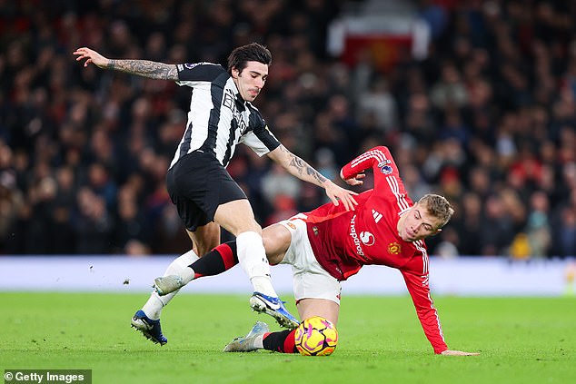 Sandro Tonali continued to shine in his new No6 role for the visitors at Old Trafford