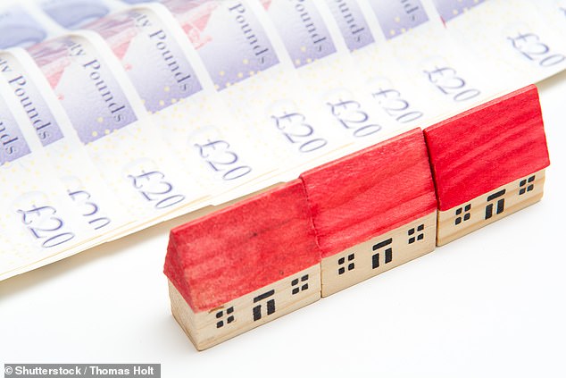 Cash is king: Cash buyers are commanding discounts of 13% compared against the typical purchaser with a mortgage, according to analysis of Land Registry data