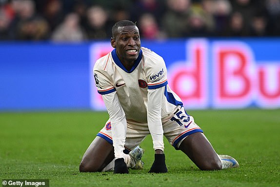 LONDON, ENGLAND - JANUARY 04: Nicolas Jackson of Chelsea reacts after a missed chance during the Premier League match between Crystal Palace FC and Chelsea FC at Selhurst Park on January 04, 2025 in London, England. (Photo by Justin Setterfield/Getty Images)