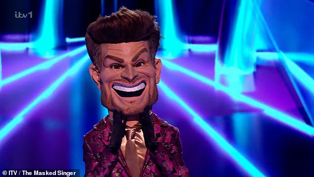 Saturday's episode kicked off by unmasking Sir Mo Farah as the star posing as host Joel Dommett's doppelganger