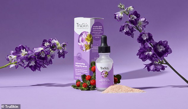 TruSkin's fan-favorite serum boasts a luxurious texture and feels incredibly nourishing, imparting lasting moisture to leave skin looking healthy and radiant